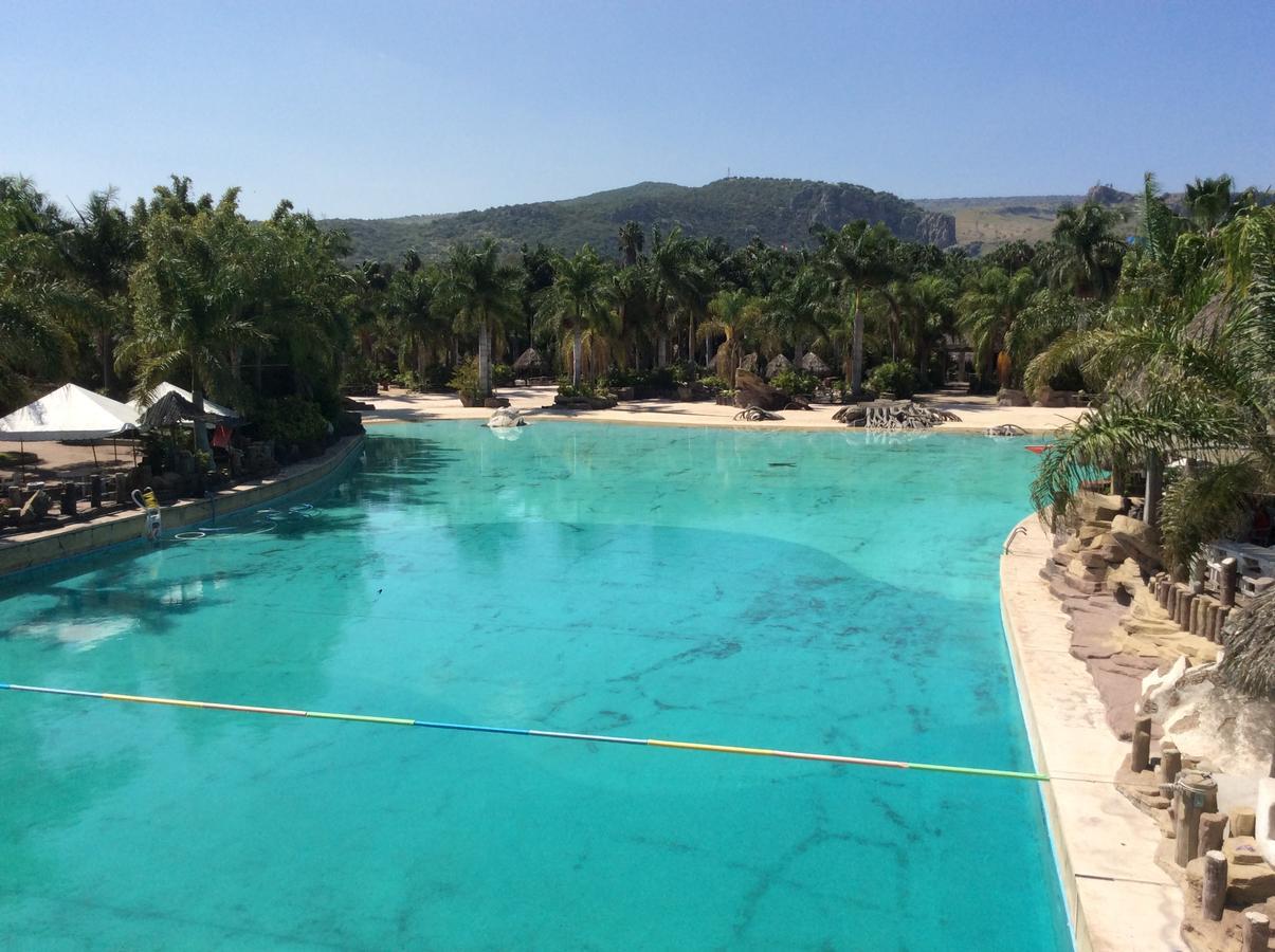 Hotel Y Parque Acuatico La Caldera Абасоло Экстерьер фото